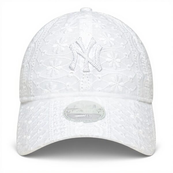 Cappello New Era Broderie Donna White 9TWENTY NEYYAN